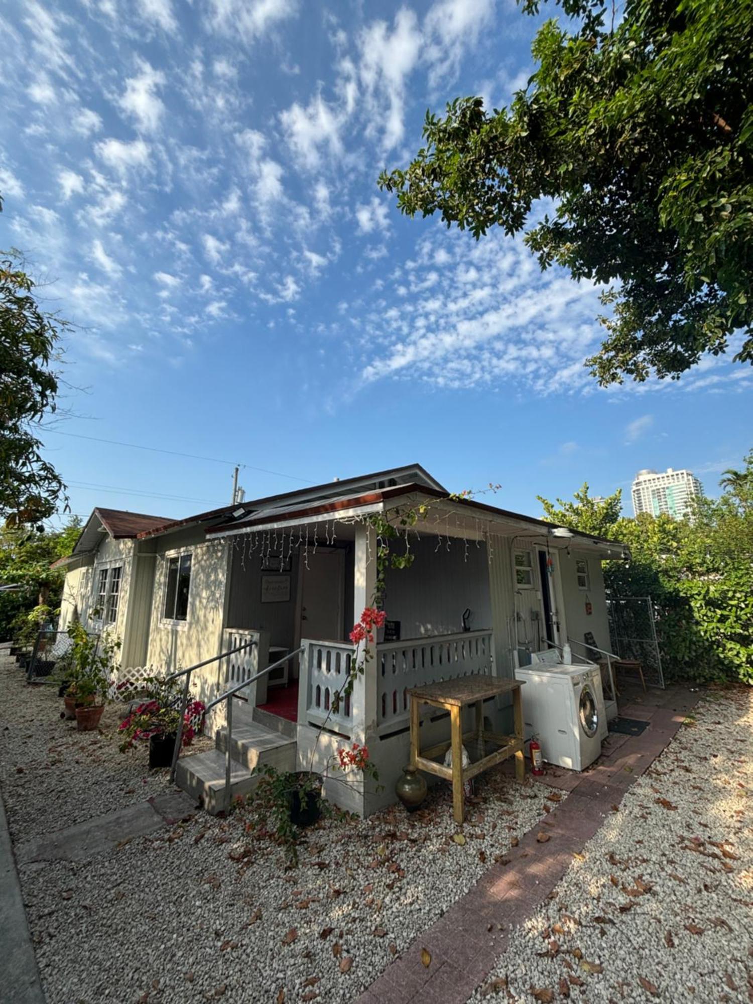 Deluxe Room In Best Location Miami In A 2 Bedrooms Unit - Parking, Laundry And Luggage Storage Exterior foto