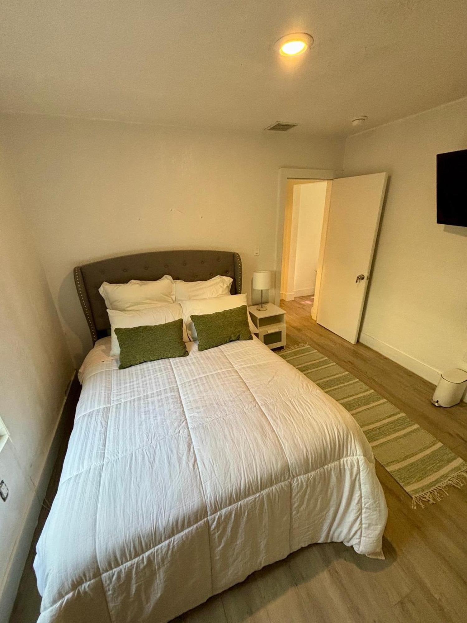 Deluxe Room In Best Location Miami In A 2 Bedrooms Unit - Parking, Laundry And Luggage Storage Exterior foto